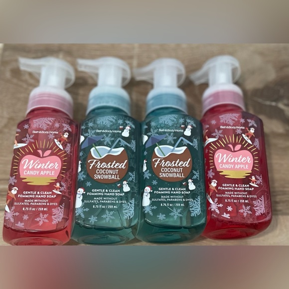 BATH & BODY WORKS 2 WINTER CANDY APPLE 2 COCONUT SNOWBALL FOAMING HAND SOAP LOT - Picture 1 of 2